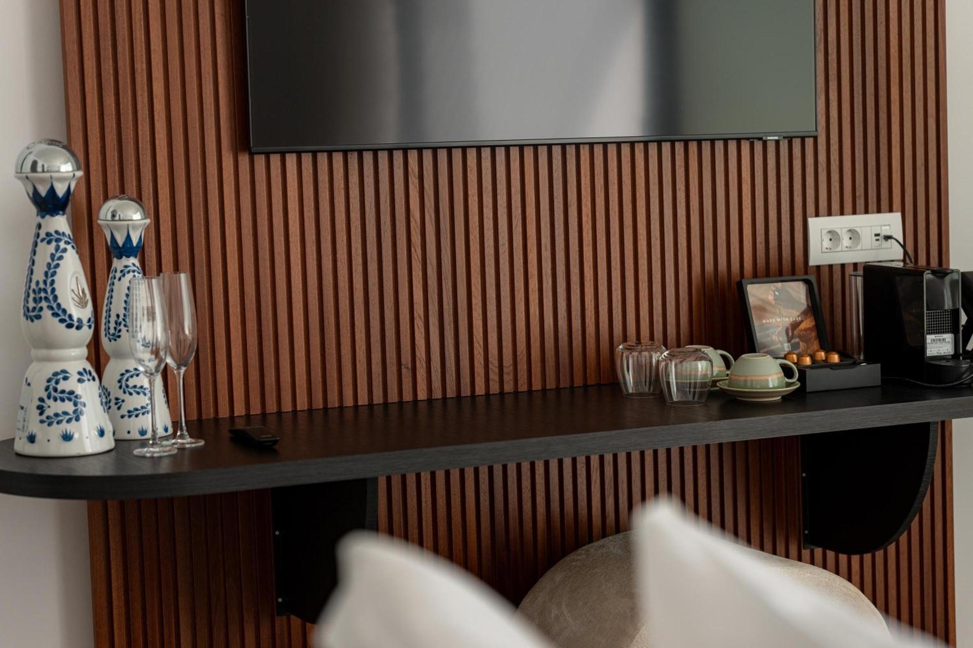 Muse Of Mykonos Luxury Suites Mykonos Town Екстериор снимка